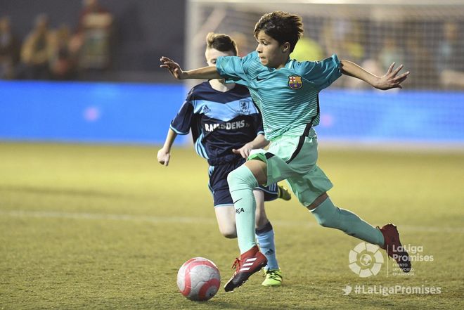 曼城将从利物浦青训队挖来U15天才球员凯勒姆·莫斯
