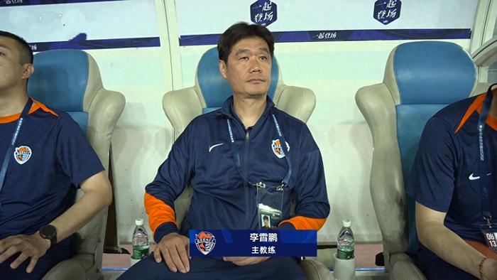 天博体育app-海牛后防送大礼，三镇2-0拼下保级战，李霄鹏苦笑一只脚踏入中甲