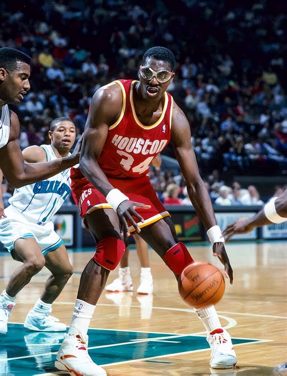 包含NBA新世纪以来，真正享受包夹待遇的球员，满打满算就5人的词条